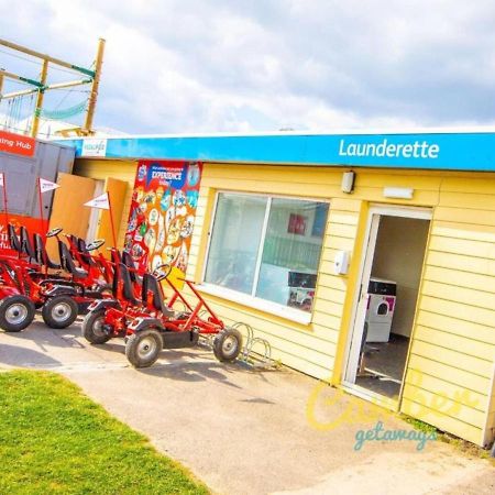 Mp768 - Camber Sands Holiday Park - Huge Lodge - Small Dog Friendly - Sleeps 8 Экстерьер фото