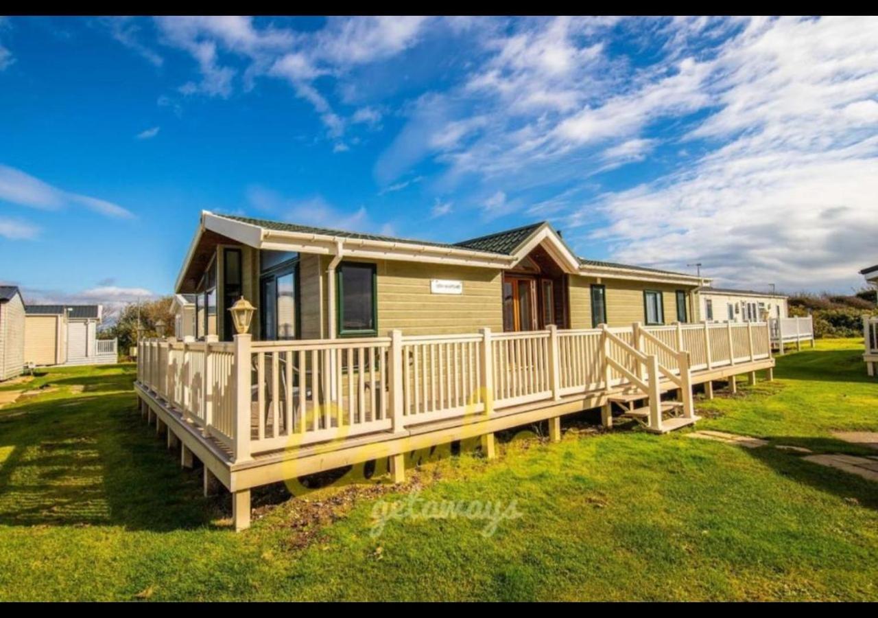 Mp768 - Camber Sands Holiday Park - Huge Lodge - Small Dog Friendly - Sleeps 8 Экстерьер фото